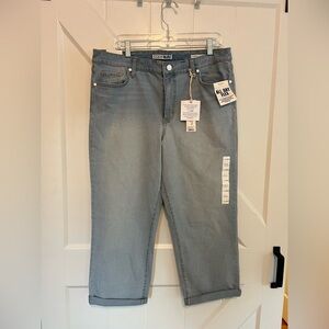 NWT Code Bleu Size 16 Classic Capri All Day Stretch jeans
